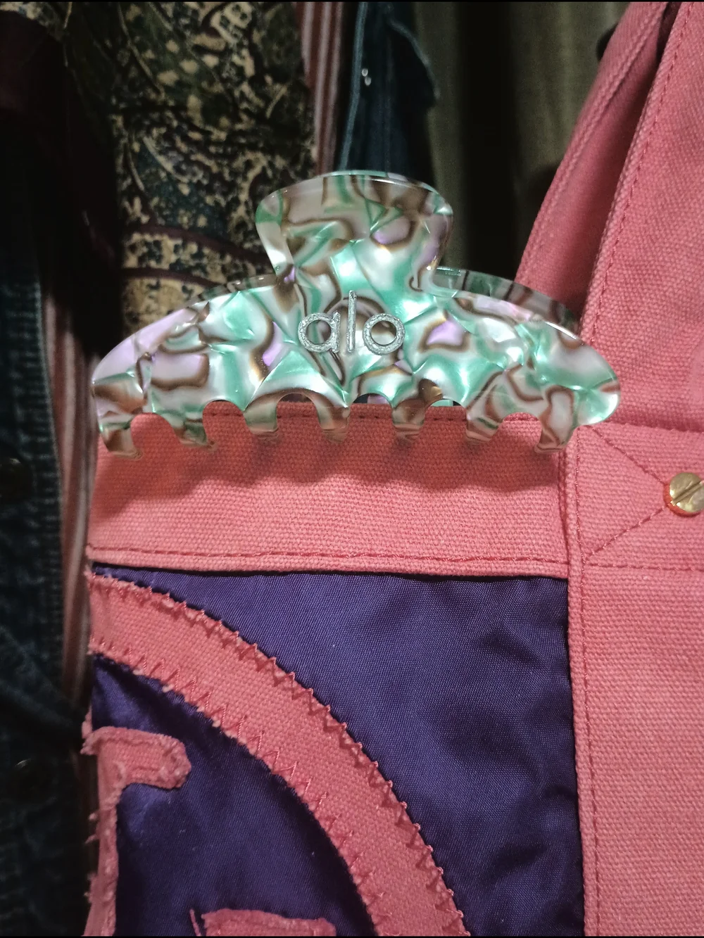 ALO Yoga  Hair Clip
